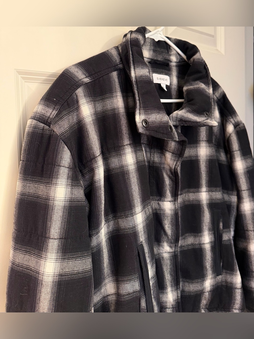 Evereve Lucy Plaid Jacket, Cotton Black/White Plaid, Large - Picture 6 of 15